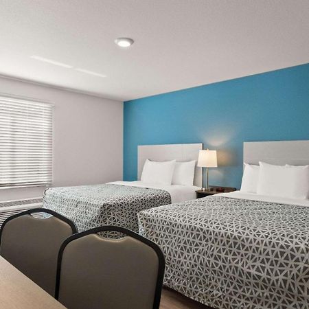 Woodspring Suites Greeley Εξωτερικό φωτογραφία