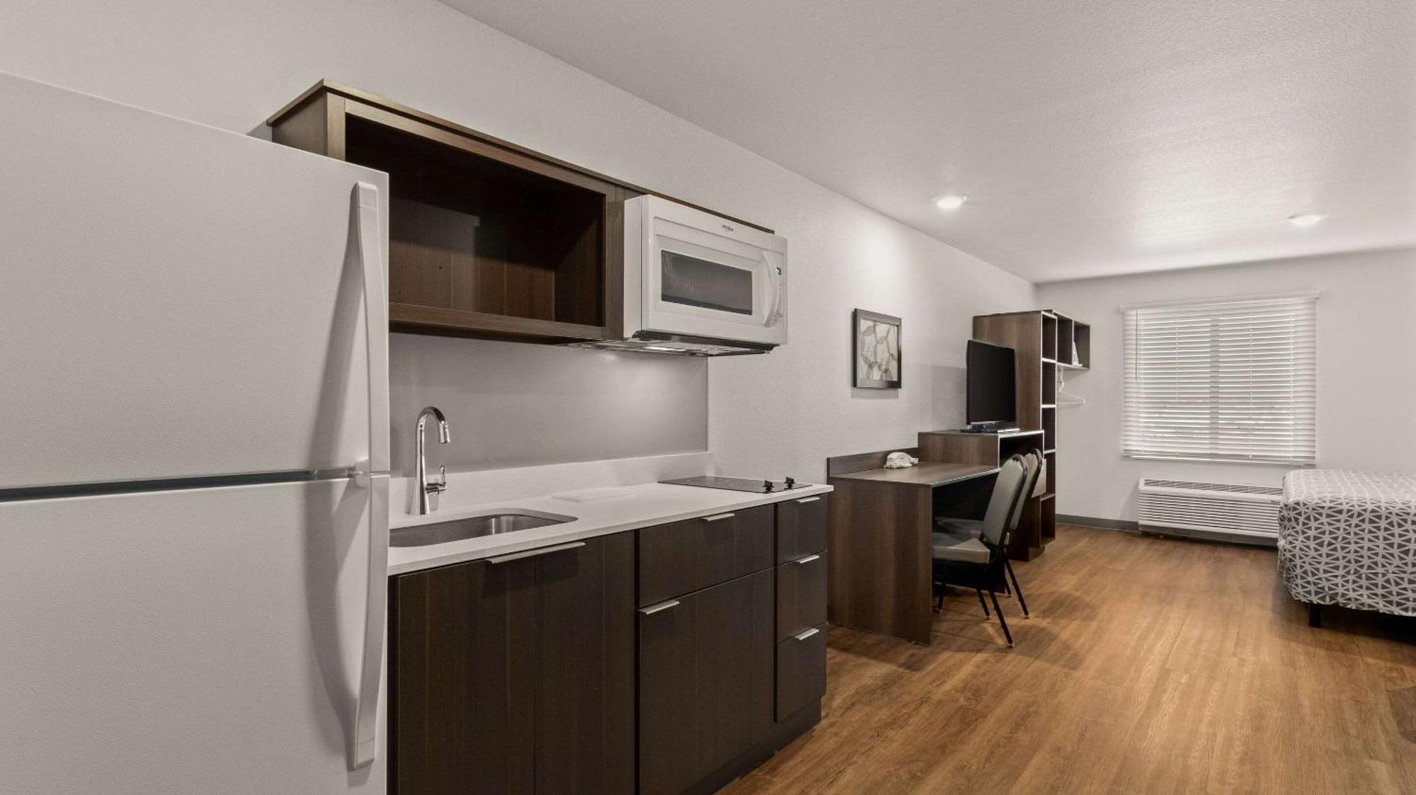 Woodspring Suites Greeley Εξωτερικό φωτογραφία